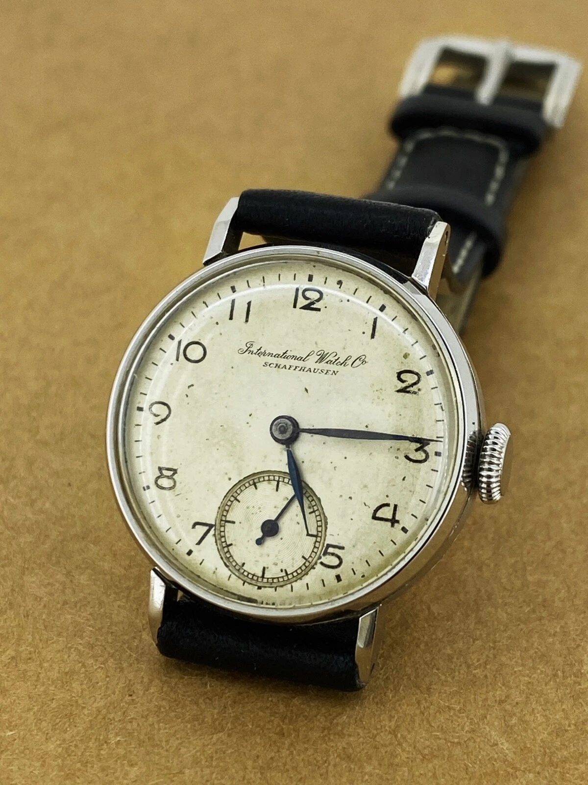 IWC Schaffhausen — IWC Schaffhausen Calatrava c1944 Manual Calibre 62 Mid-Size 27mm Unisex Watch