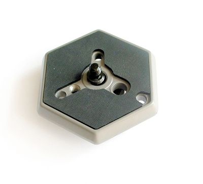 Hexagonal Quick Release Plate 1/4'' Screw 3049 030-14 RC0 f/Manfrotto Head