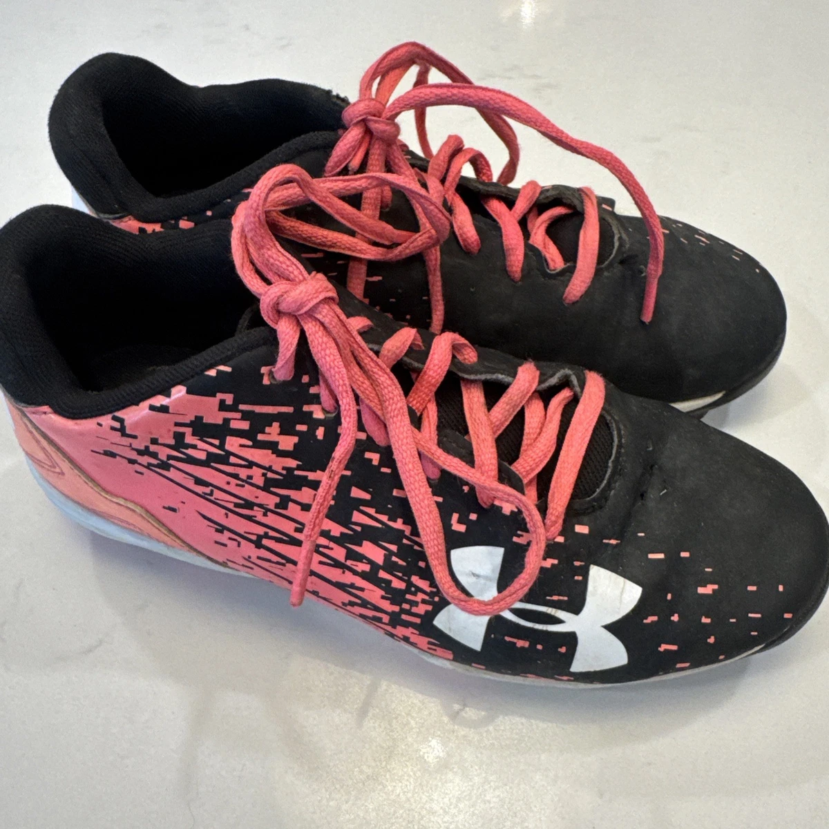 Under Armour Pink Baseball & Softball Shoes & Cleats for Men  display picture 2