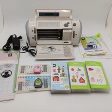 Cricut Personal Electronic Cutter Crafting Machine Die Cut CRV001 w/ Carts +