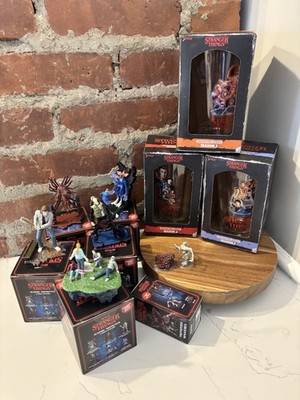 Netflix Stranger Things Lot Of 9 - 5 Iconic Moments 3-16oz. Cups 1- Wizkids
