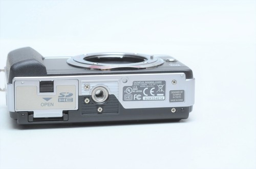 Olympus PEN E-PL1 Mirrorless Micro Four Thirds Digital Camera Body B2X - Picture 3 of 3