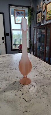 Viking 6 Petal Swung Vase Satin Pink