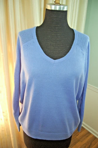 Women’s Apt 9  V-Neck Long Sleeves Lilac Pullover Sweater Size L Light Weight