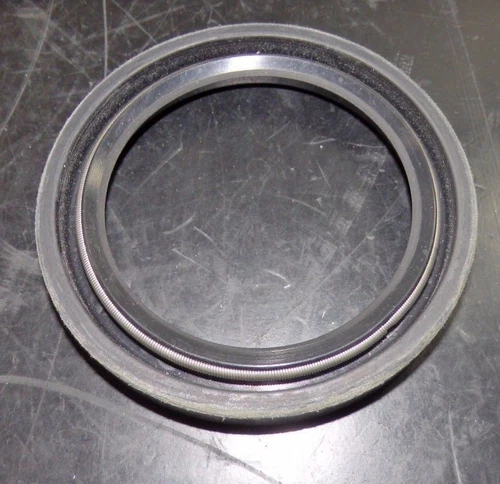 Parker Clipper Oil Seals 2.813" x 3.751" x 0.500" 11558 H1L5  2QTR12