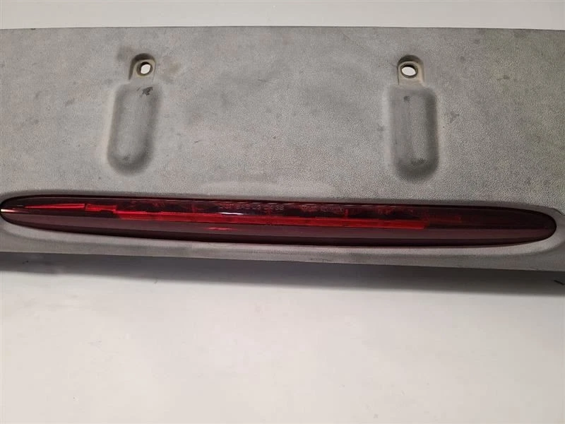 2003-2006 Chevrolet Avalanche 1500 Center Bridge Spoiler W 3rd Brake Light  Foto 2 de 4