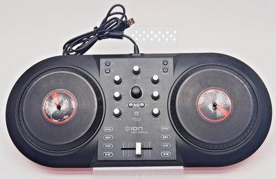 Ion Discover DJ Computer DJ System Dual Turntable USB Controller Scratch MP3s