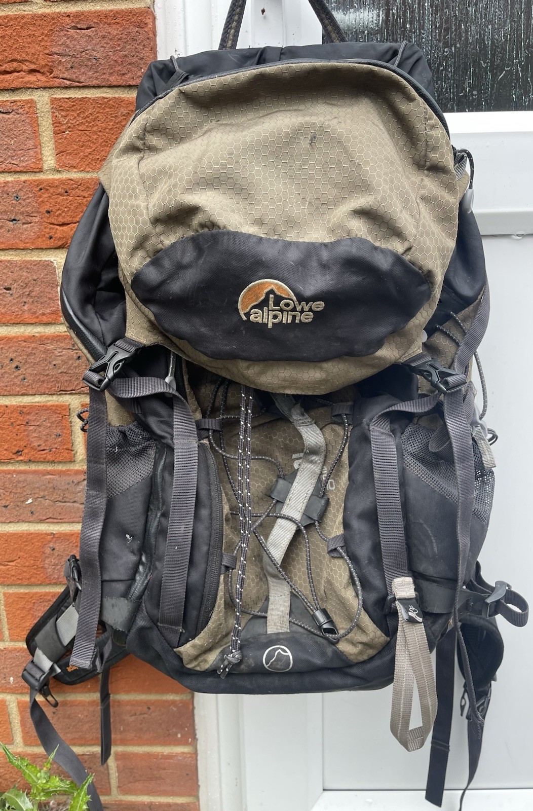 Mochila Lowe Alpine Vision 40 Marrón Negra Adulto Senderismo Camping Festivales