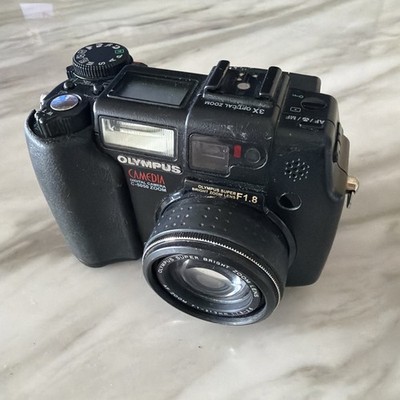 Olympus Camedia C-5050 Zoom 5.0 Digital Camera - NO BATTERY