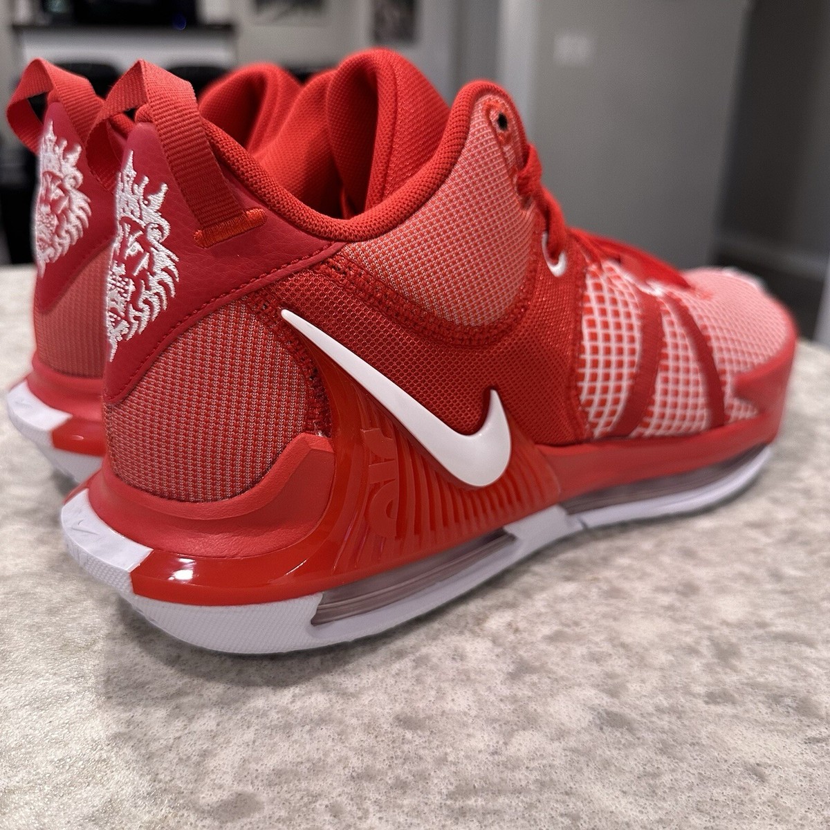 Size 12 - Nike LeBron Witness 7 TB University Red Basketball  display picture 2