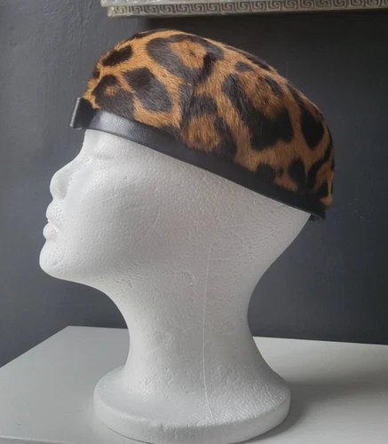 RARE 1960's GENUINE FUR BERET CAP with BLACK FAUX LEATHER TRIM & FLAT BOW Mint !