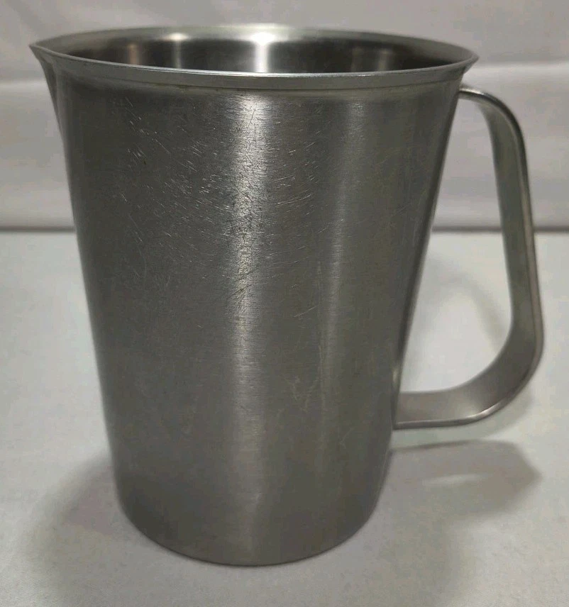 Vintage Vollrath Stainless Steel Measuring Cup Made In USA Quality 9516 16oz