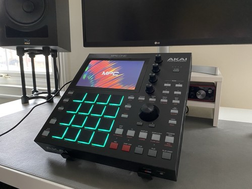 Akai MPC One - Picture 1 of 9
