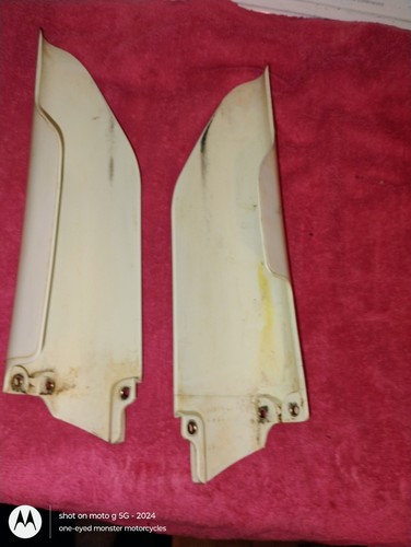 2007 Suzuki Rmz450 Fork Guards OEM - Picture 3 of 3