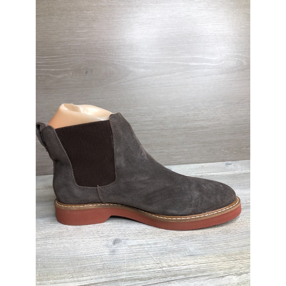 GH BASS - WOMEN’S - US 6 / 6.5 B - CHELSEA SUEDE BOOT - Brown **Read Description GH Bass Women main image 3