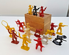 Tim Mee Vintage 1960 s Cowboys Plastic Figures Wild West LOT Multicolor