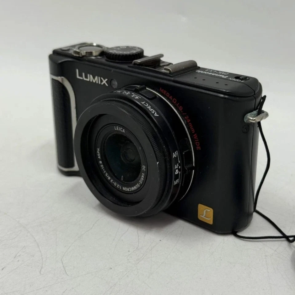 Panasonic LUMIX DMC-LX3 Digital Camera 10.1-megapixel sensor 2.5x Optical Zoom - Image 4 of 4