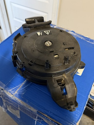 #ad EVINRUDE OEM RECOIL STARTER ASSEMBLY 5009238 $125.00