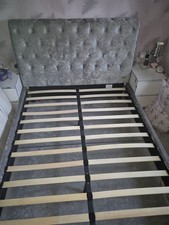 Crushed Velvet Sleigh Bed  Silver King size With Diamonds excellent condition 