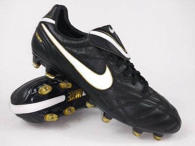 nike soccer cleats size 8