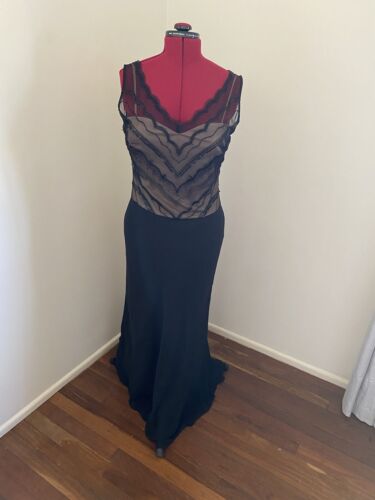 Stuibaker Black Evening Gown Size 14 - Picture 1 of 4