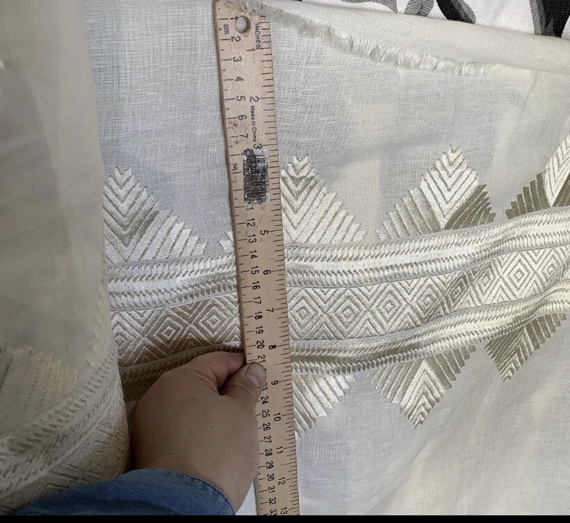 Colmillo a rayas Simla de Beacon Hill Fabric Foto 4 de 4