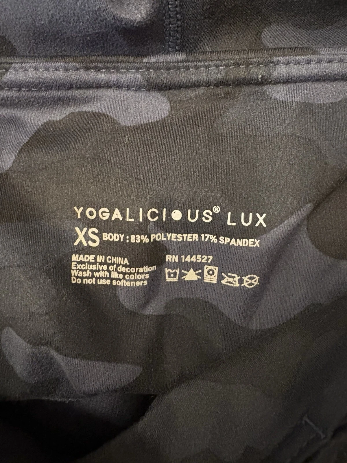 yogalicious lux camoflauge with pockets euc d3 leggings