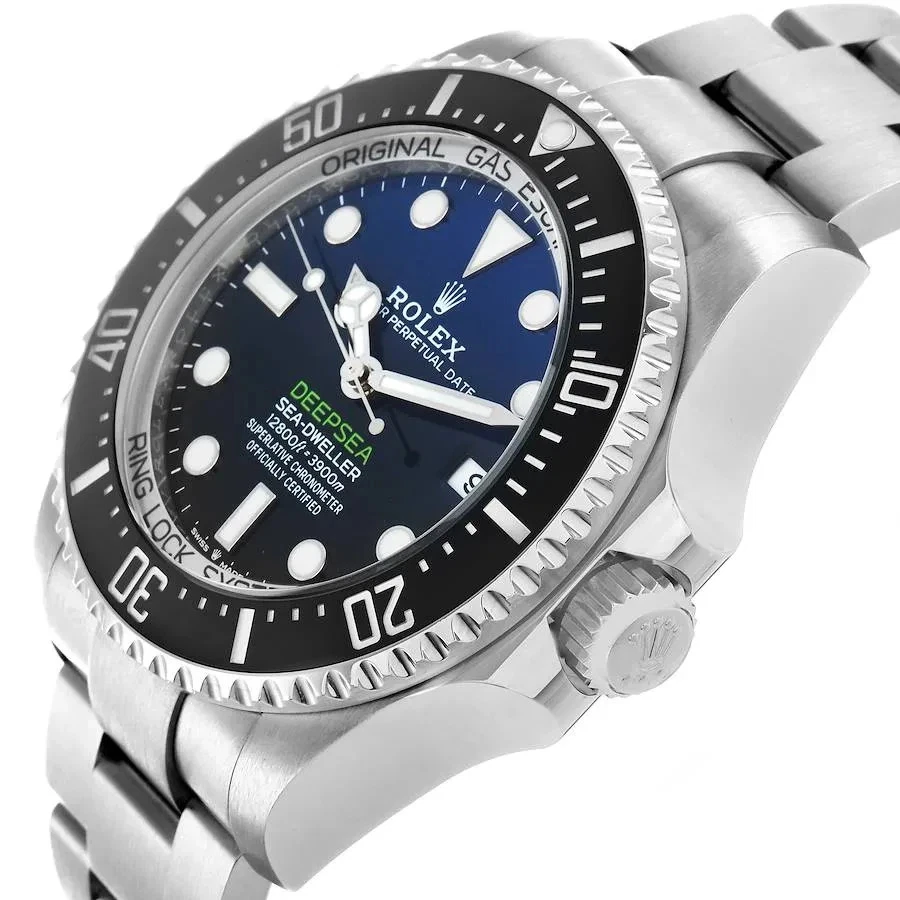 Reloj Rolex Deepsea Sea-Dweller 136660 esfera azul bisel negro 44 mm acero para hombre Foto 2 de 4