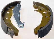 Denckermann Bremsbackensatz B120014 für FORD MAZDA