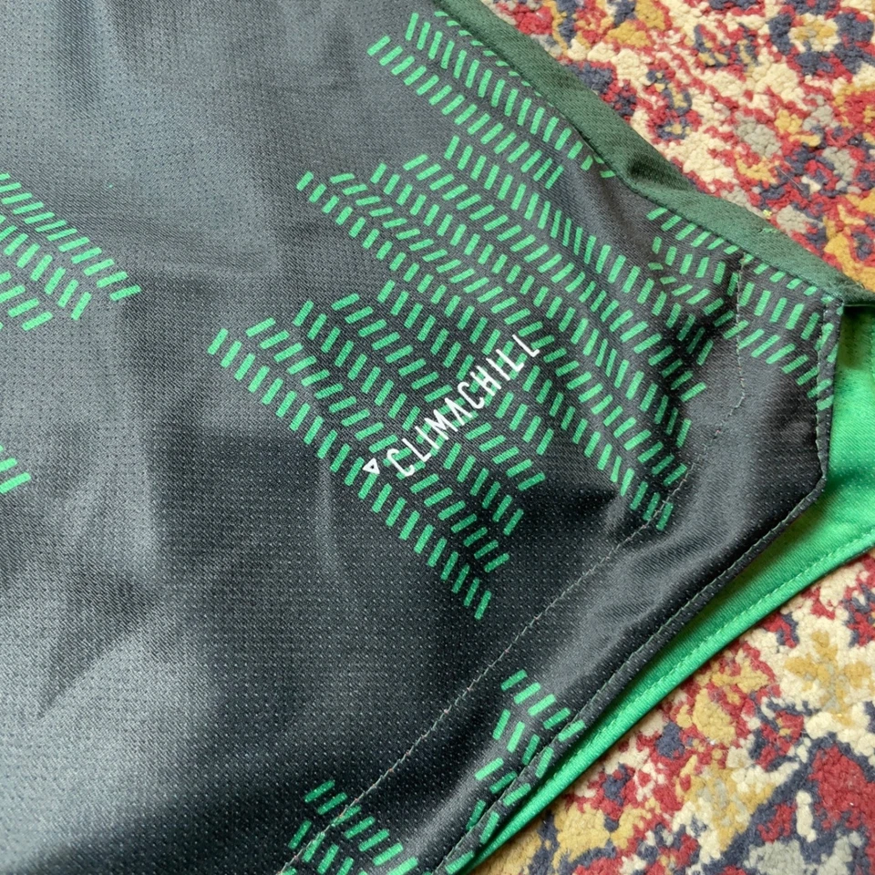 Camiseta Adidas ClimaChill Seleção Nacional de Futebol do México verde preta branca vermelha G - Imagem 4 de 4