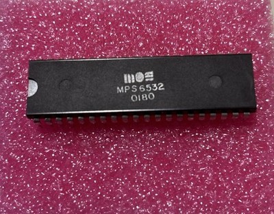 Vintage 1980 MOS Commodore Computer Chip MPS 6532 40 Prong NOS