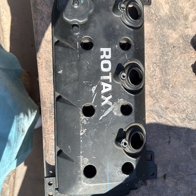 OEM 2018 18 SEADOO RXP 300 CYLINDER HEAD VALVE COVER & OIL CAP