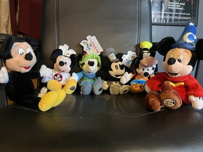 Mickey Mouse Plush Bundle Of 6- Limited Edition Mickey As Goofy - Millennium Col
