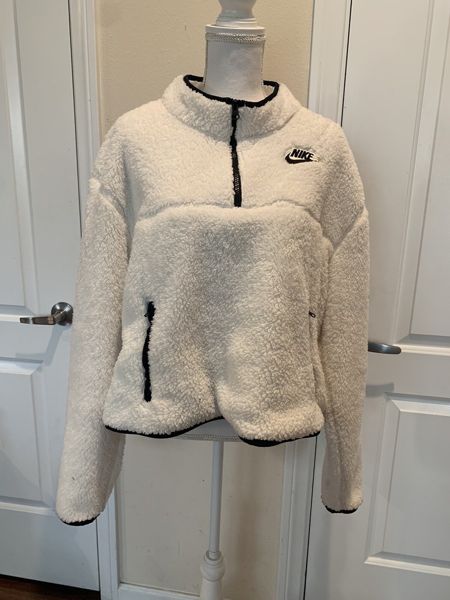 nike fluffy cropped jumper