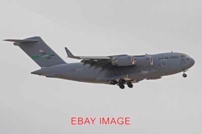 PHOTO  AEROPLANE MCDONNELL DOUGLAS C-17A GLOBEMASTER III '21104' C/N F111/50112