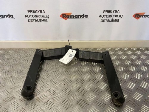 VW TOUAREG 7LA, 7L6, 7L7 Stoßstangenhalterung hinten links 7L6807862 31569304