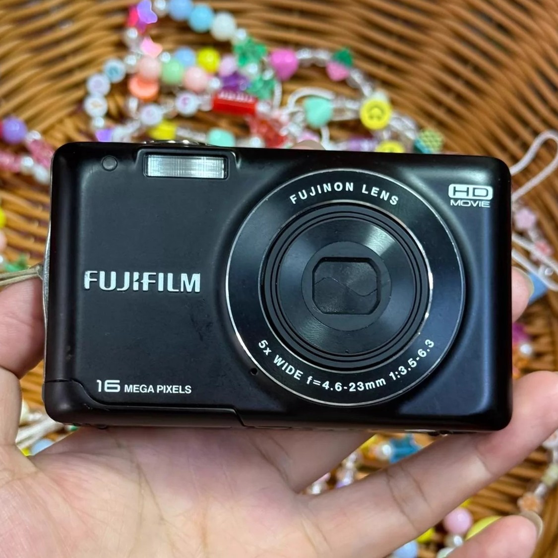 Fujifilm FinePix JX590 Compact Digital Camera: 16MP 5x Optical