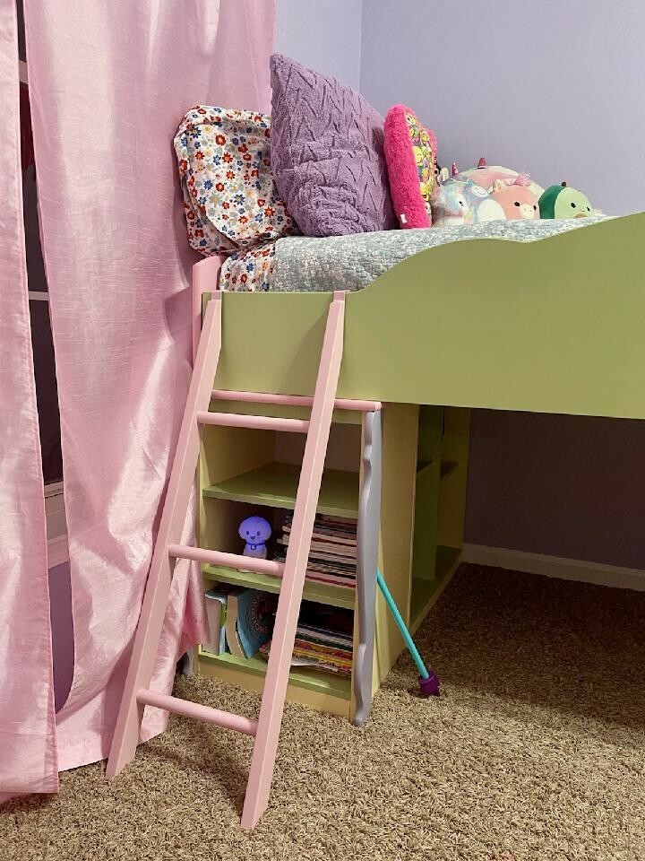 Twin Loft bed, purple, ladder, dresser, storage, hideout, pink, green, mirror | eBay Twin Loft bed, purple, ladder, dresser, storage, hideout, pink, green, mirror | eBay
