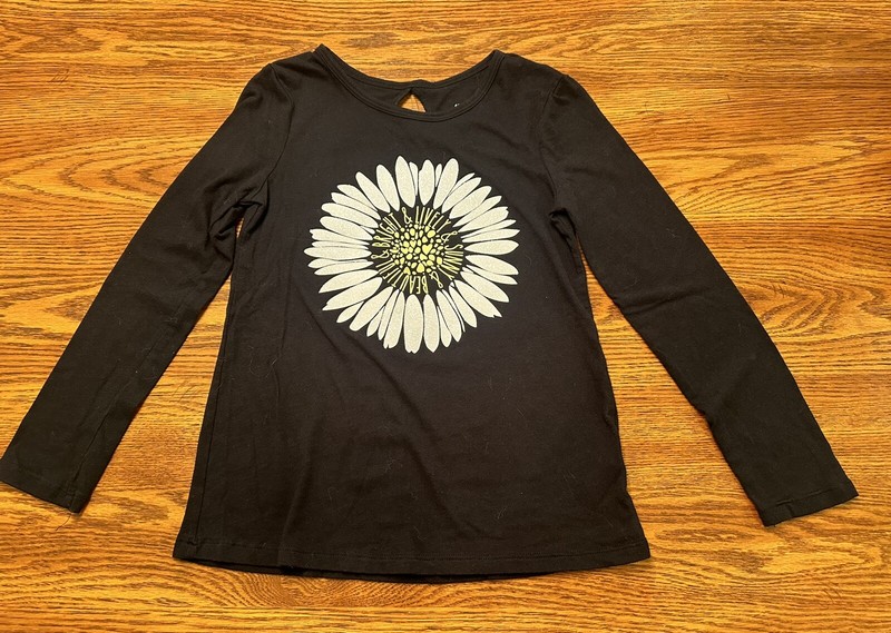 Justice Size 7 Girls Youth Long Sleeve Graphic Shirt Daisy Black