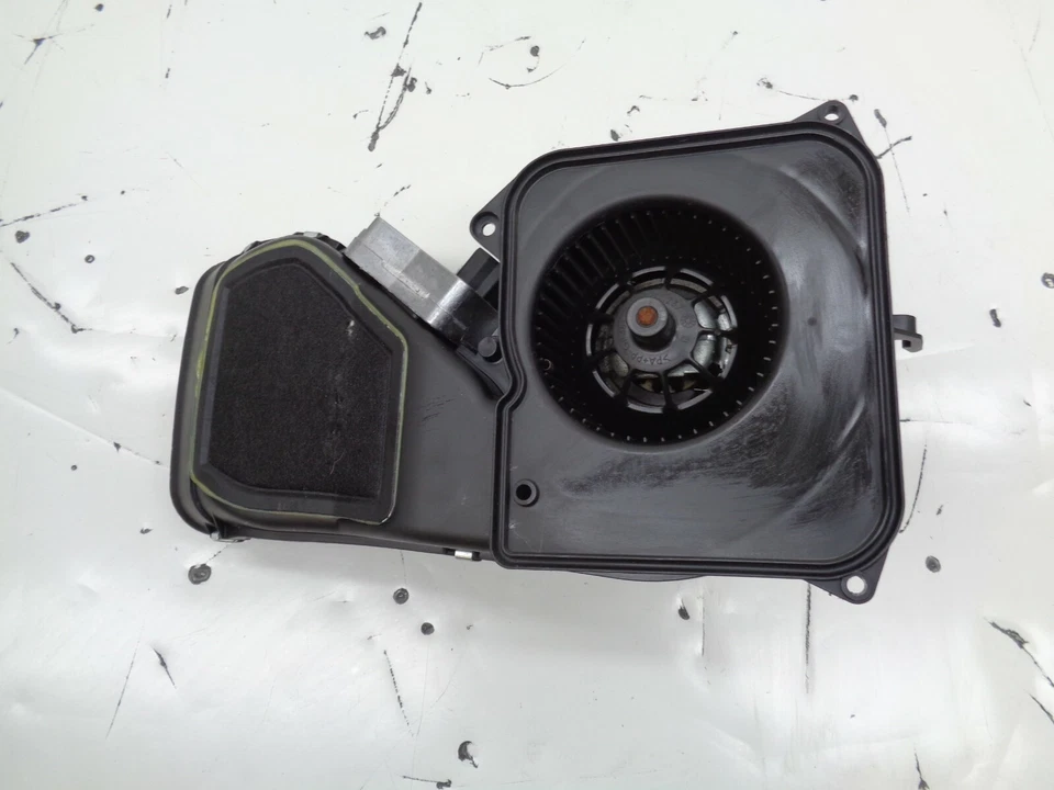 Motor soplador trasero Land Rover Range Rover 2003-2006 OEM AK2110181 Foto 3 de 4