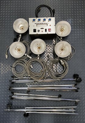 NOVATRON 880 POWER PACK WITH 5 HEADS AND 4 STANDS