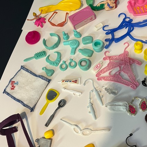 HUGE Vintage Barbie Doll Accessories Lot Bathroom Dining Set 90s 80s Birds Pink - Foto 8 di 20