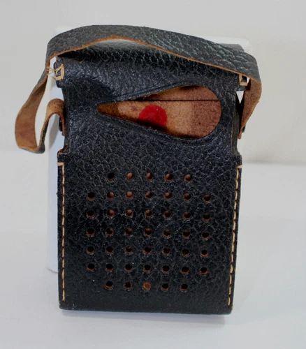VINTAGE 1960'S LEATHER TRANSISTOR RADIO CARRIER WITH SNAP ON CARRY HANDLE