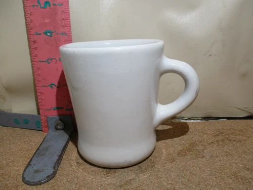 CARIBE CHINA PLAIN WHITE RESTAURANT MUG - CODED R-2 FOR 1965 - NO DAMAGE!