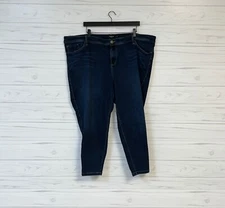 Torrid jeans womens size 26XS high rise jegging blue dark wash stretch short