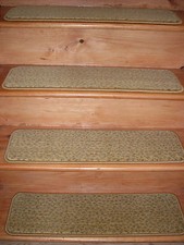 13 STEP 9" X 30" Premium Wilton Wool Carpet Stair Treads Stair Case .