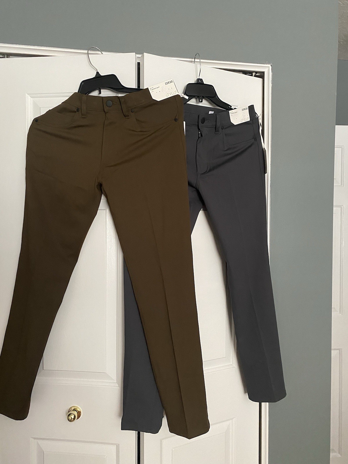 2  Stylus Slim Fit Men Pant 32x30  Stretch 5 Pockets Grey & Military Olive  NWT