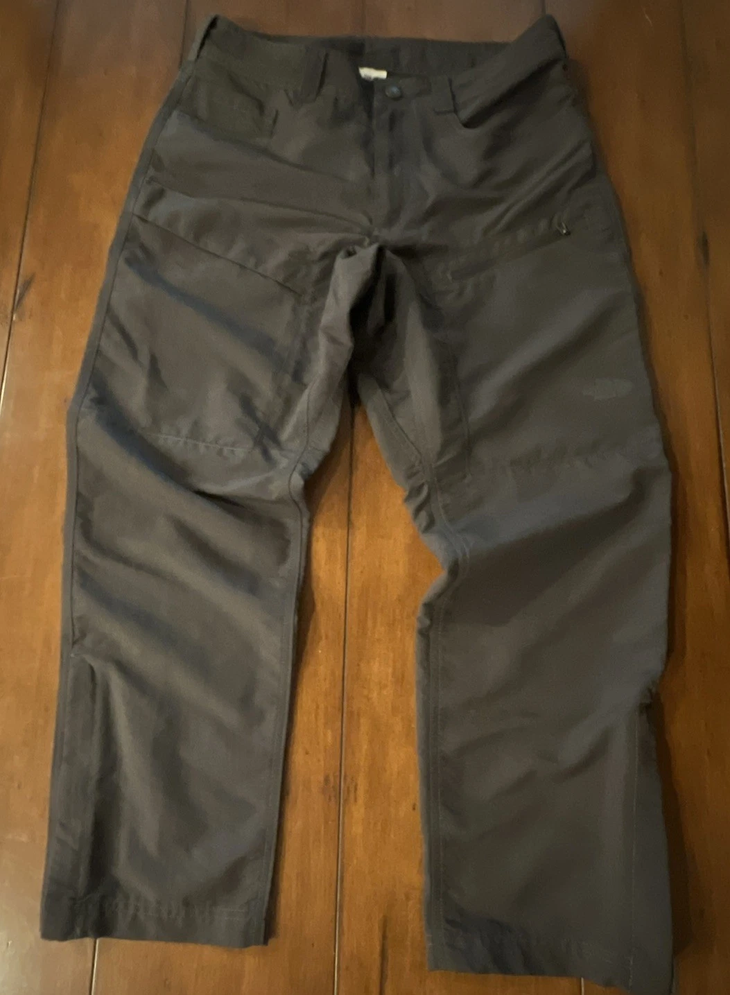 The North Face Hiking Pants Men’s Size 32 Gray Zip Up Cuffs 100% Nylon