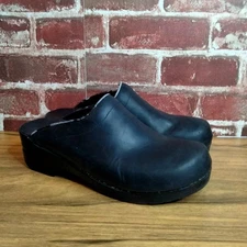 Dansko Clogs Womens Size 10.5 Sonja Black Box Traditional Leather EU 41