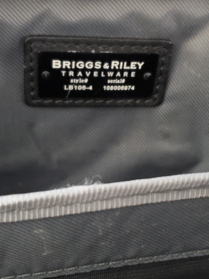 Maletín Briggs and Riley Slim de cuero negro LB 106-4 Foto 4 de 4